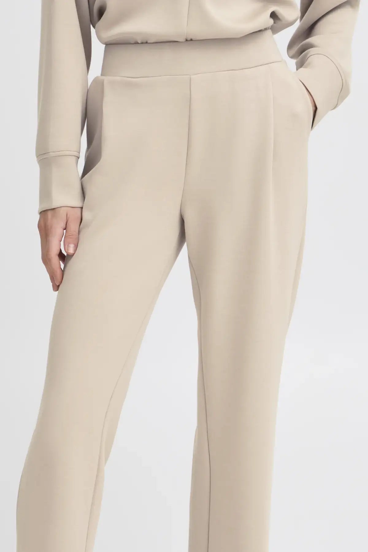 ByPusti Pleat Pants