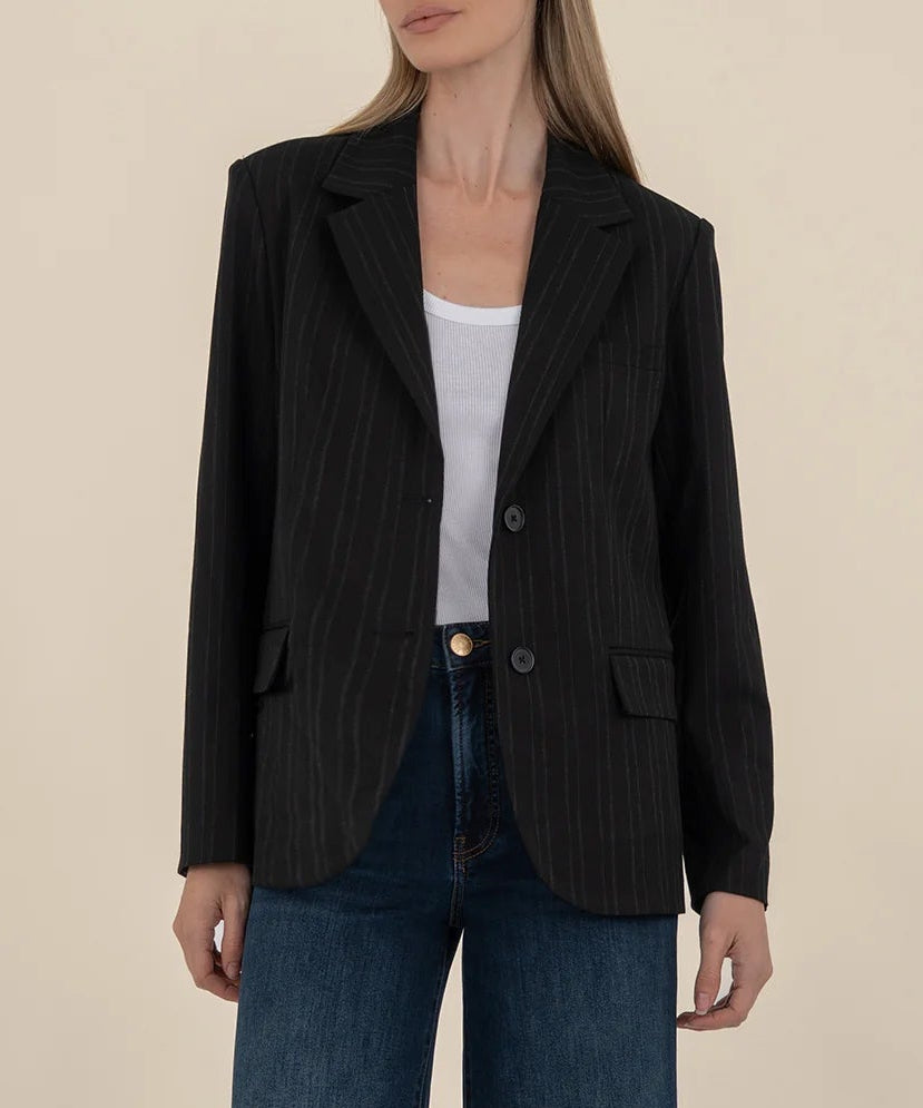 Ellie Blazer