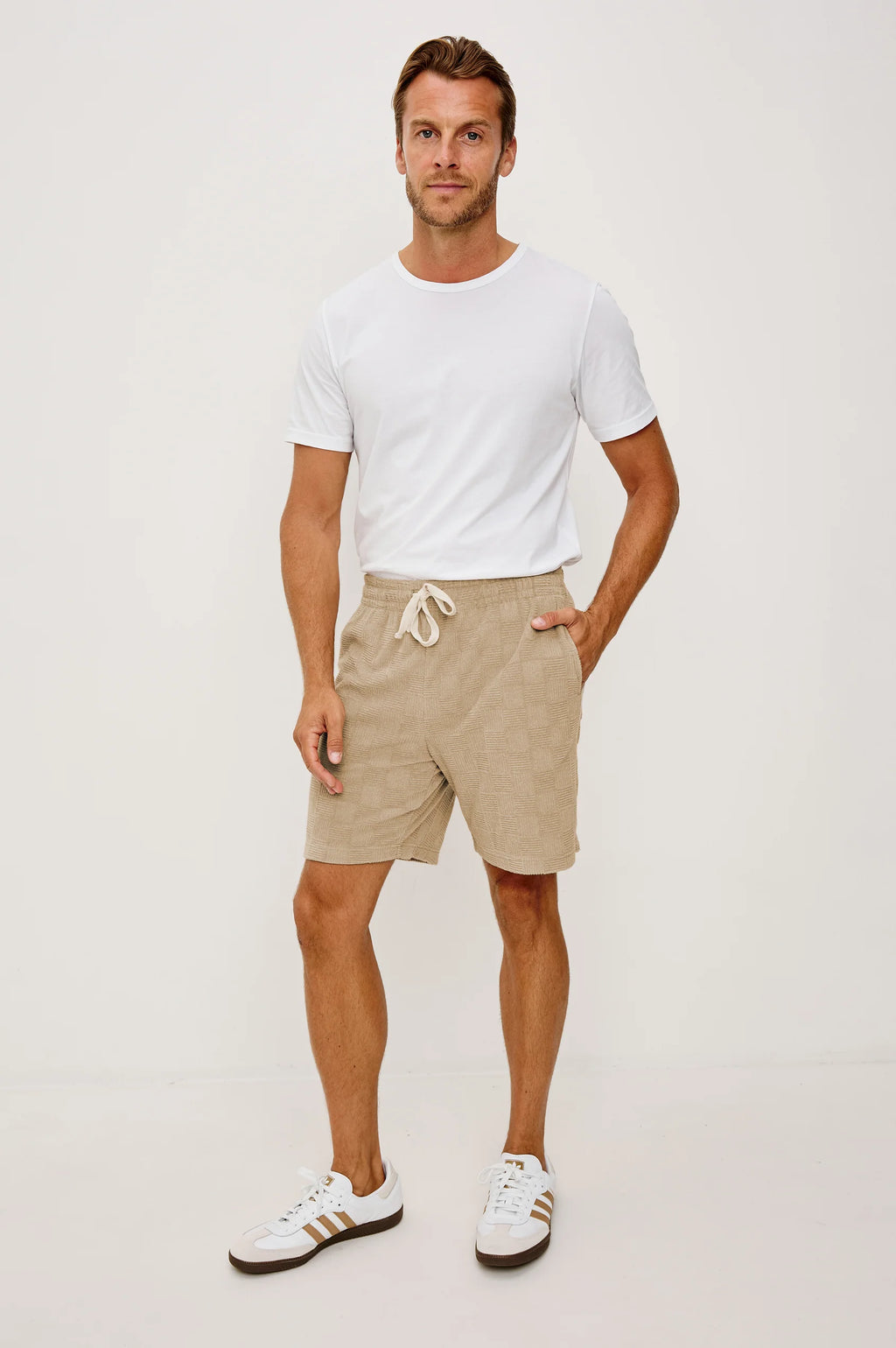 Nova Short